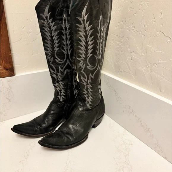 Old Gringo Black Embroidered Cowboy Boots